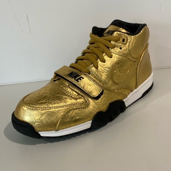 Nike Air Trainer 1 Premium Qs NFL Super Bowl 50 Metallic Gold 840169-700 sz - Picture 1 of 16